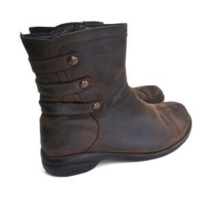 Merrell Women's Espresso Captiva Waterproof Leather Performance Boots Size 10.5